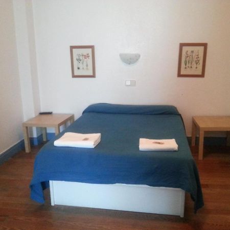 Pension "La Marina" Кастро-Урдиалес Экстерьер фото