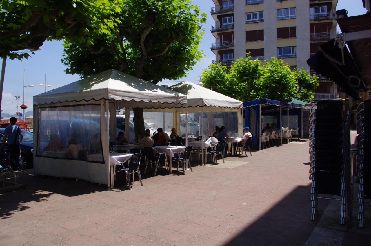Pension "La Marina" Кастро-Урдиалес Экстерьер фото